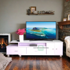 Extendible TV Cabinet with Storage
